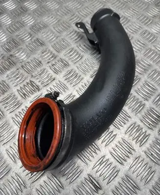 Intercooler hose/pipe