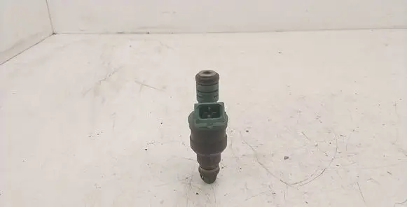 BMW 5 E39 Fuel injector 0280150415