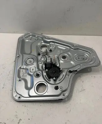 Hyundai ix20 Rear door window regulator with motor 834601P000 0130822638 201301191722