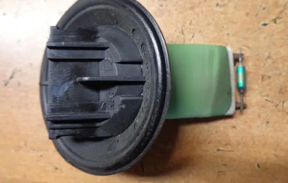 Skoda Fabia Mk2 (5J) Heater blower motor/fan resistor