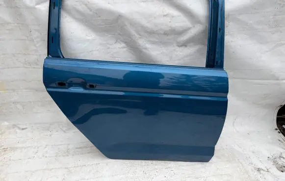 Volkswagen Cross Touran II Rear door 5TA833312P