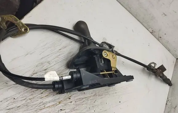 Volvo S40, V40 Gear shifter/selector 30614219 610195 S310303