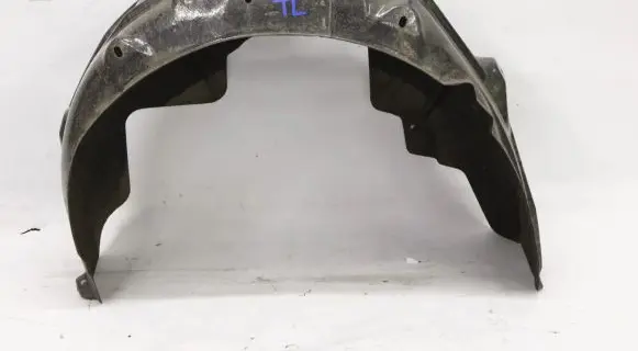 Audi A3 S3 8V Front arch 8V5810171B