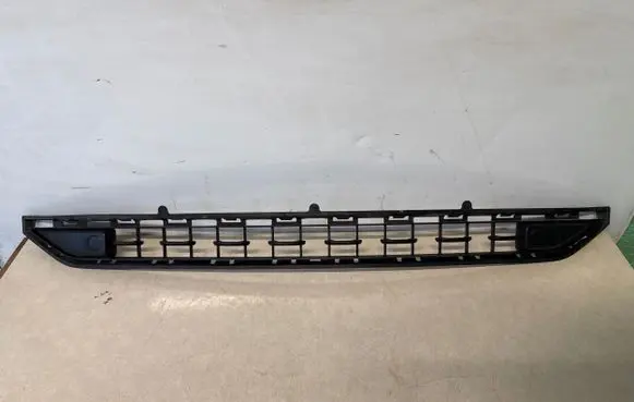 Maserati Levante Front bumper lower grill 670040749