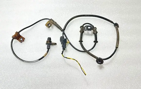 Hyundai i40 ABS brake wheel speed sensor 598103Z000