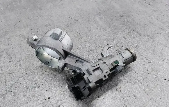 Opel Astra J Ignition lock 2094112720939745