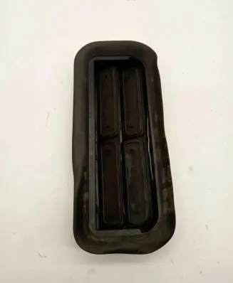 Bentley Continental Quarter panel pressure vent 3D0819465