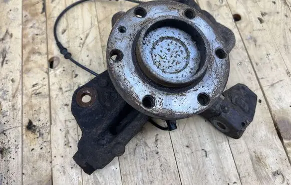 Mercedes-Benz Sprinter W906 Front wheel hub spindle knuckle MMAUTKO21496
