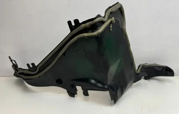 Mercedes-Benz GLE (W166 - C292) Other engine bay part A1666207301
