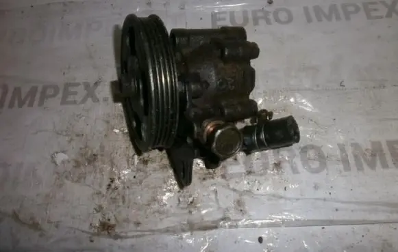 Nissan Sunny Power steering pump