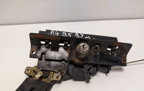 Audi A4 S4 B5 8D Tailgate/trunk/boot lock/catch/latch