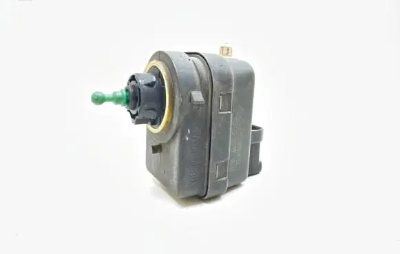Headlight level adjustment motor