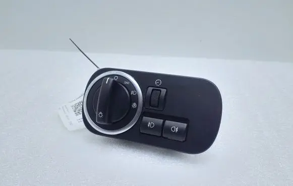 Land Rover Discovery 4 - LR4 Light switch E0201043 AH2213A024AC