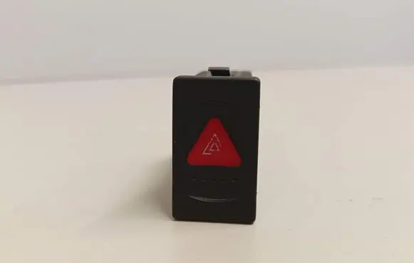 Volkswagen PASSAT B5.5 Hazard light switch 3B0953235D