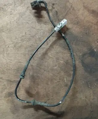 Peugeot 3008 I ABS rear brake sensor 9674195780