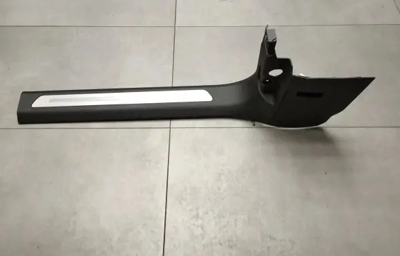 Audi A8 S8 D5 Foot area side trim 4N1867271C