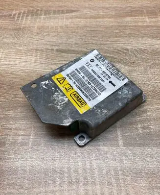 BMW 5 E39 Airbag control unit/module 6919789 V37