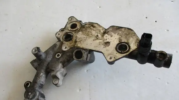 Toyota Avensis T250 Engine oil radiator 
