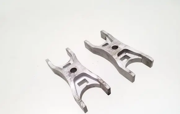 Skoda Octavia Mk3 (5E) Fuel Injector clamp holder 04L216