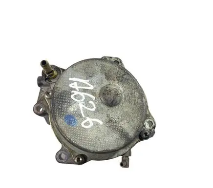 Opel Vectra C Vacuum pump 55188660