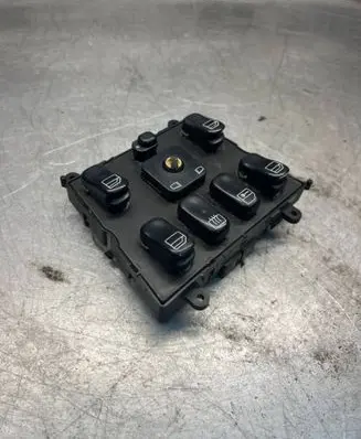Mercedes-Benz ML W163 Electric window control switch A1638206610