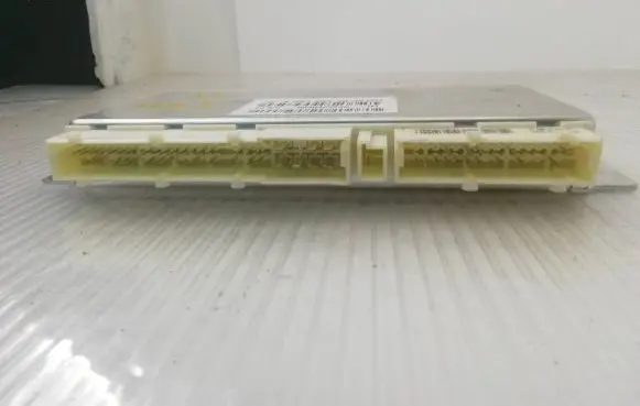 Mercedes-Benz ML W164 Suspension control unit/module A2515452032 00404255A2