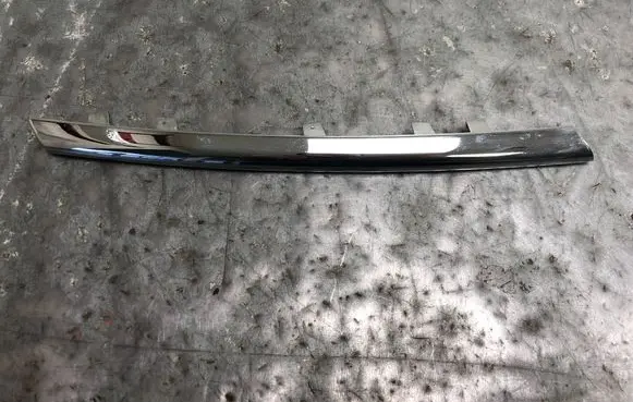 Opel Insignia A Front bumper upper radiator grill 13264450-BILI 13264450