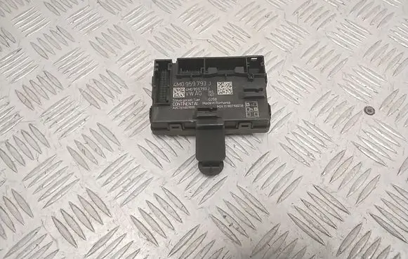Audi e-tron Door control unit/module 4M0959793J