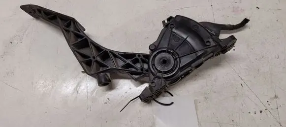 Volkswagen Transporter - Caravelle T5 Accelerator throttle pedal 7H1721503