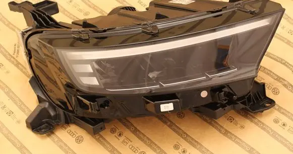 Opel Mokka B Headlight/headlamp 9860321280