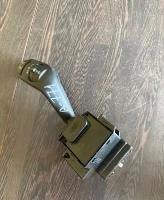 Ford C-MAX I Other switches/knobs/shifts 17D940B