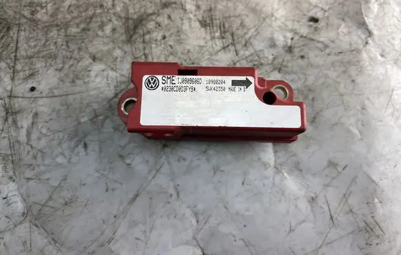 Volkswagen Golf IV Airbag deployment crash/impact sensor 1j0909606d