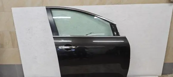 Mazda CX-7 Front door