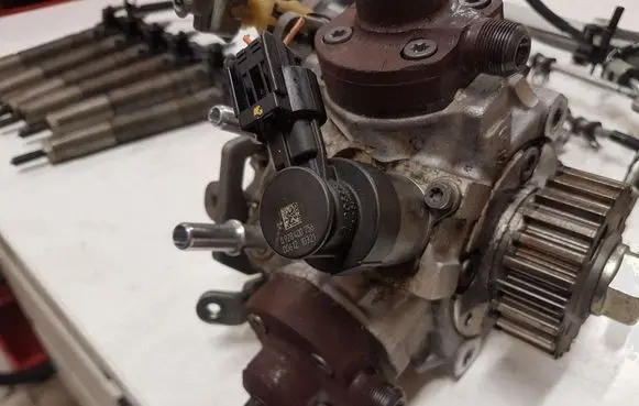 Jaguar XF X250 Fuel injection system set 01100624 0445216028 0445216030
