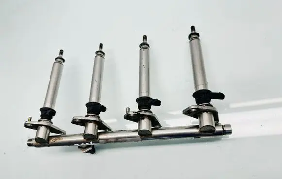Fuel injectors set