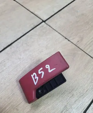 Mercedes-Benz C W204 Engine bonnet (hood) release handle 