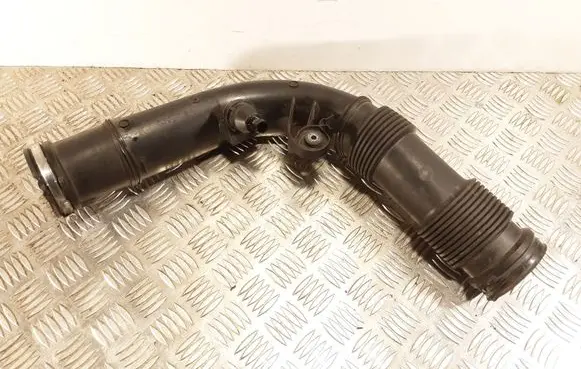 Volvo XC90 Air intake hose/pipe 31657341