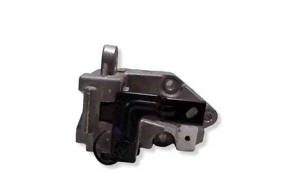 Hyundai Kona II Engine mounting bracket 