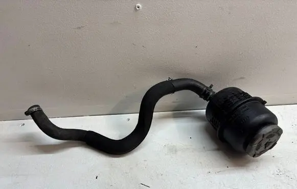 Audi A4 S4 B8 8K Power steering hose/pipe/line 8K0422887Q