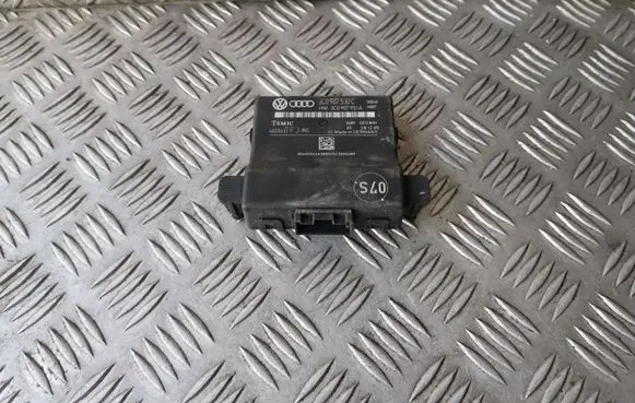 Volkswagen PASSAT B6 Gateway control module 3C0907530C 3C0907951A