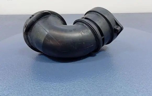 Porsche Cayenne (92A) Air intake hose/pipe 7P6128532