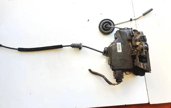 Chrysler 300 - 300C Front door lock c6x1837013h