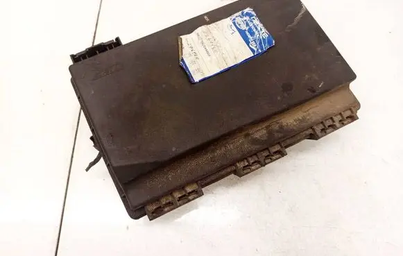 Opel Astra H Fuse box set 743381