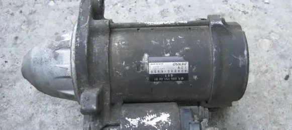Mercedes-Benz C W204 Starter motor A0061514601