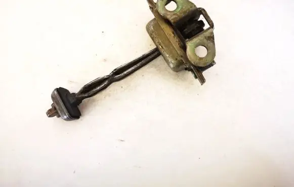 Ford Mondeo MK II Rear door check strap stopper