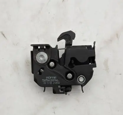 Alfa Romeo Stelvio Engine bonnet/hood lock/catch 50563896 50547304 50545290