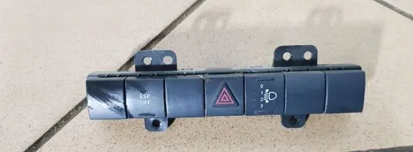 Dodge Nitro Hazard light switch P04602562AF