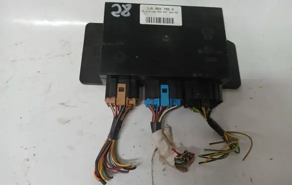 Volkswagen PASSAT B5 Comfort/convenience module 1J0959799G 5DK00795300