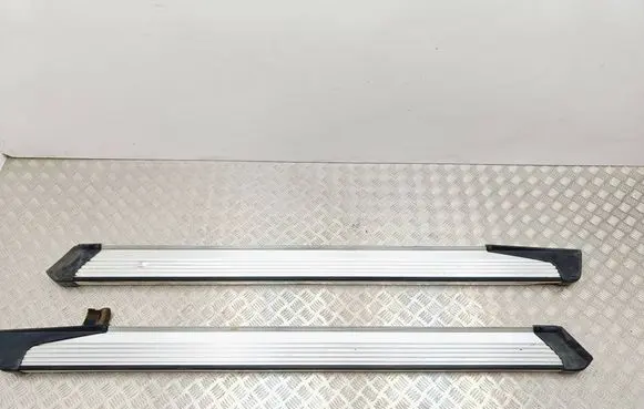 Nissan Patrol Y61 Thresholds for All-terrain vehicles 96117VB200