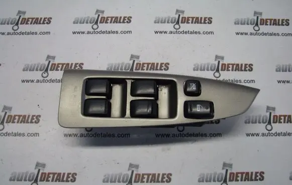 Toyota Corolla Verso E121 Electric window control switch 8404013070